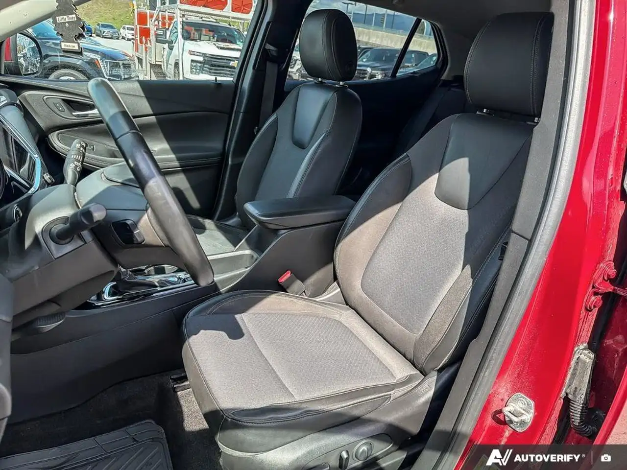 Buick Encore снимка Buick Encore