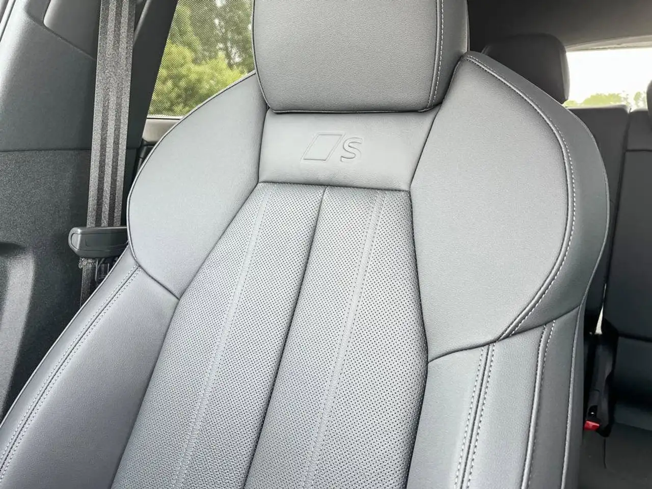 Audi Q5 photo Audi Q5