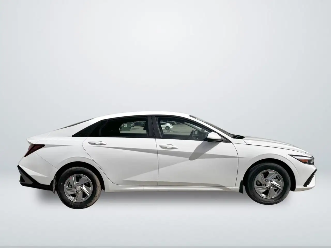 Hyundai ELANTRA fotografie Hyundai ELANTRA