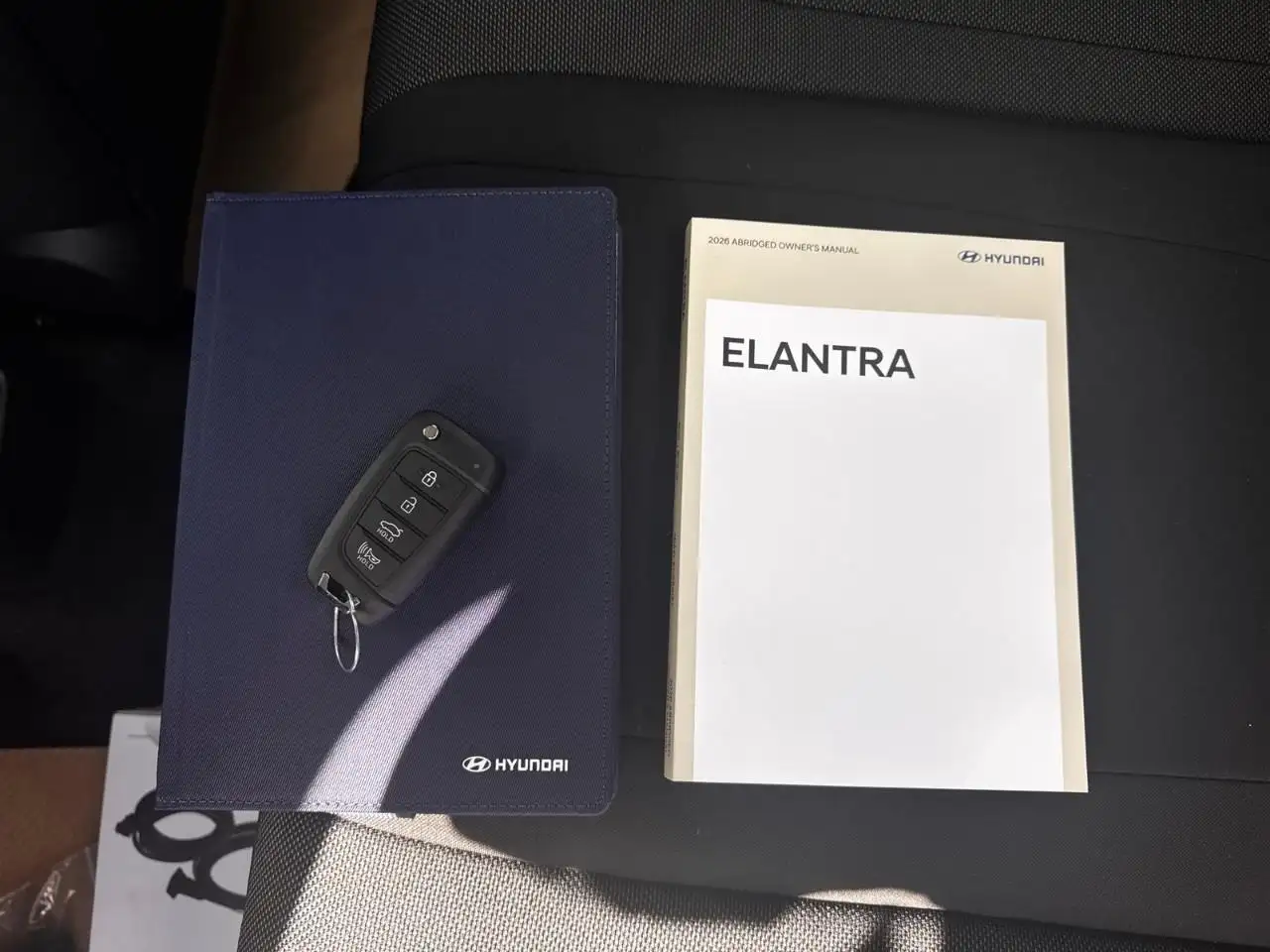 Hyundai ELANTRA fotografie Hyundai ELANTRA