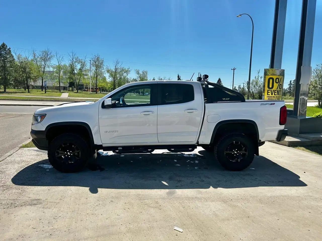 Chevrolet Colorado снимка Chevrolet Colorado