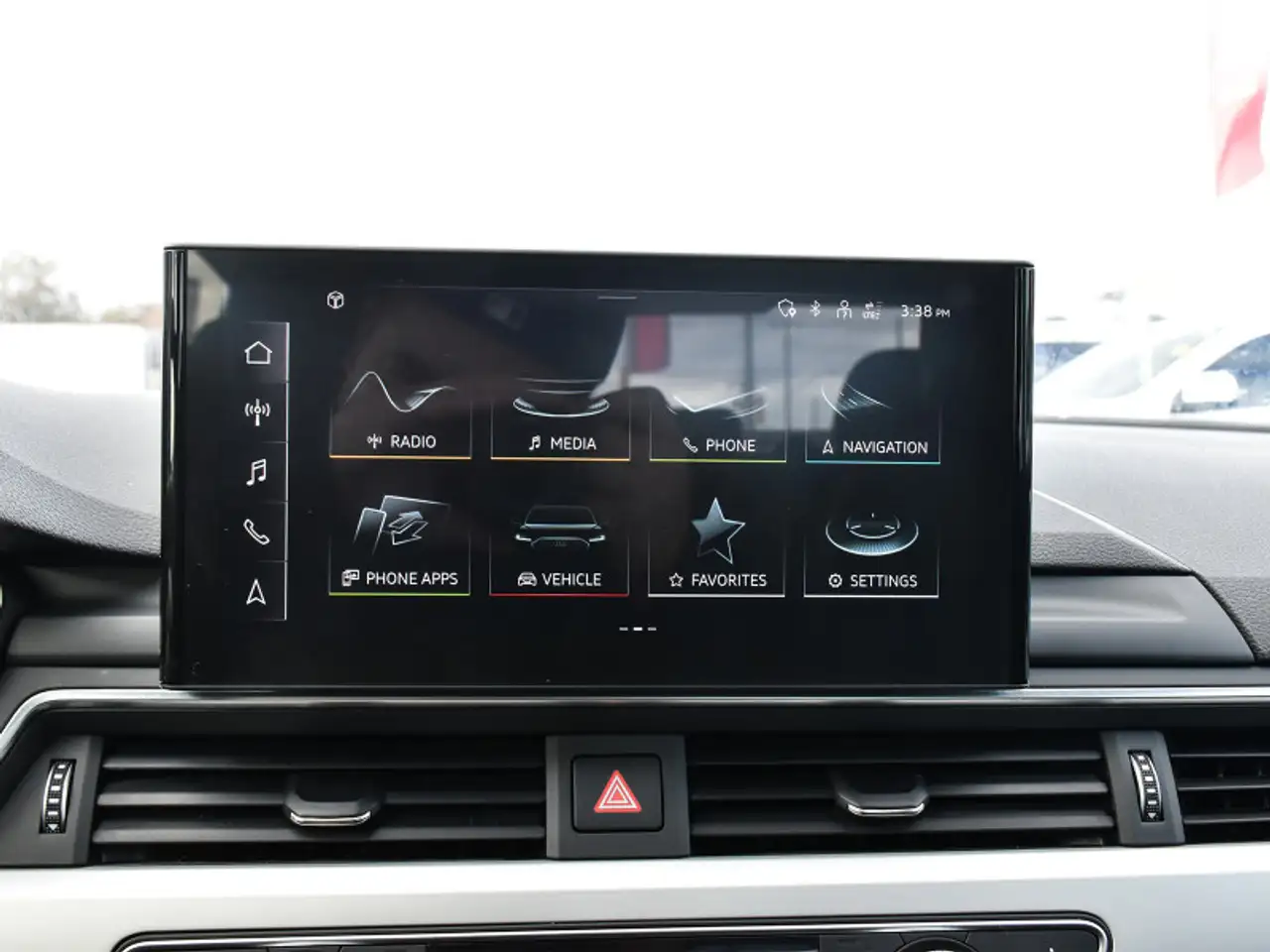 Audi A4 снимка Audi A4