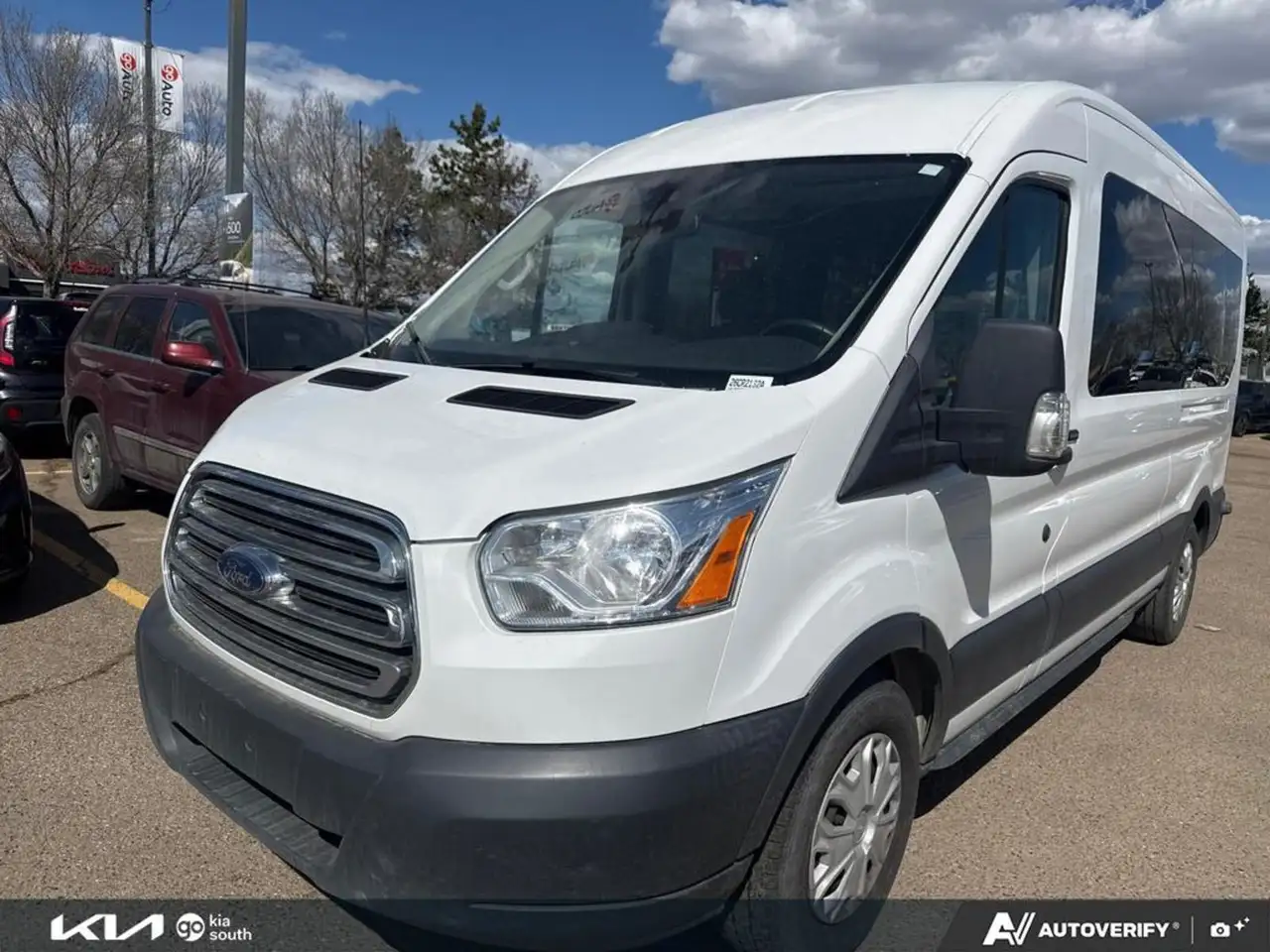 Ford Transit Passenger Wagon снимка Ford Transit Passenger Wagon