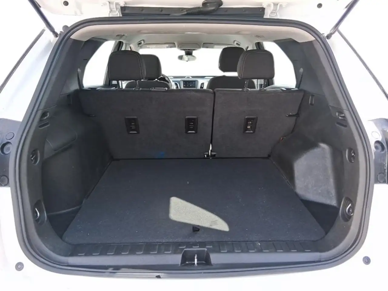 Chevrolet Equinox снимка Chevrolet Equinox