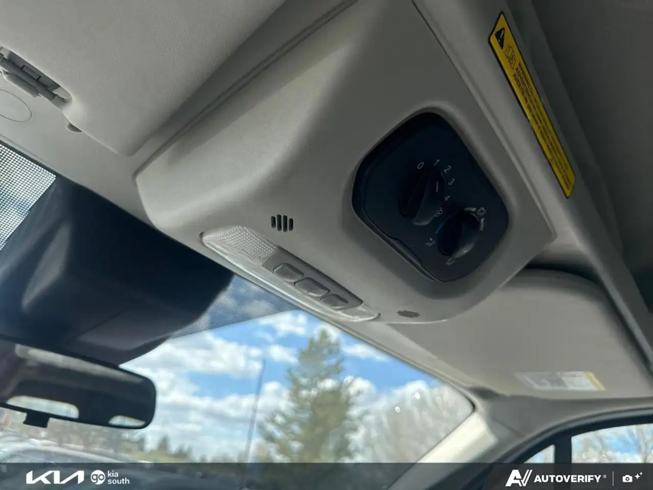 Ford Transit Passenger Wagon снимка Ford Transit Passenger Wagon