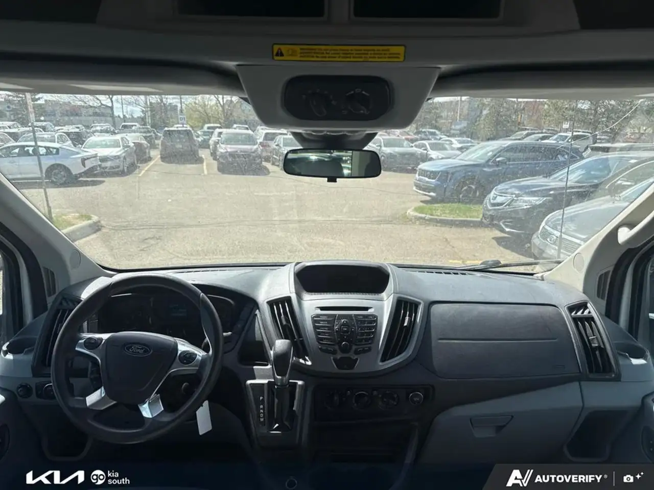 Ford Transit Passenger Wagon снимка Ford Transit Passenger Wagon