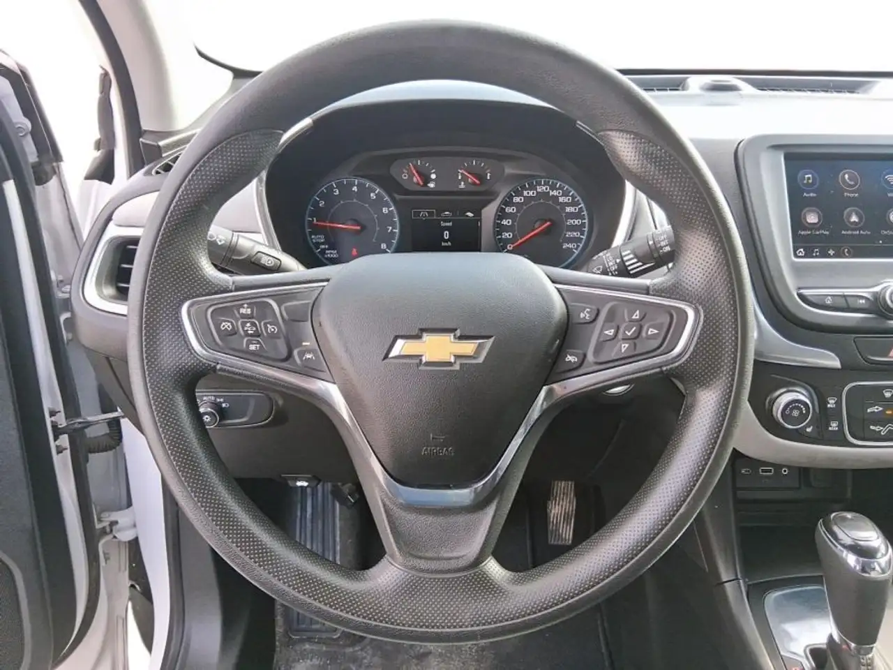 Chevrolet Equinox снимка Chevrolet Equinox