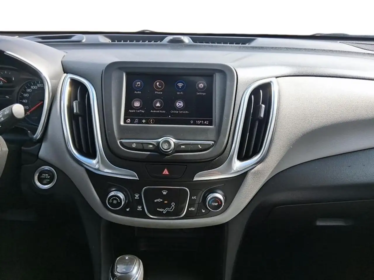 Chevrolet Equinox снимка Chevrolet Equinox