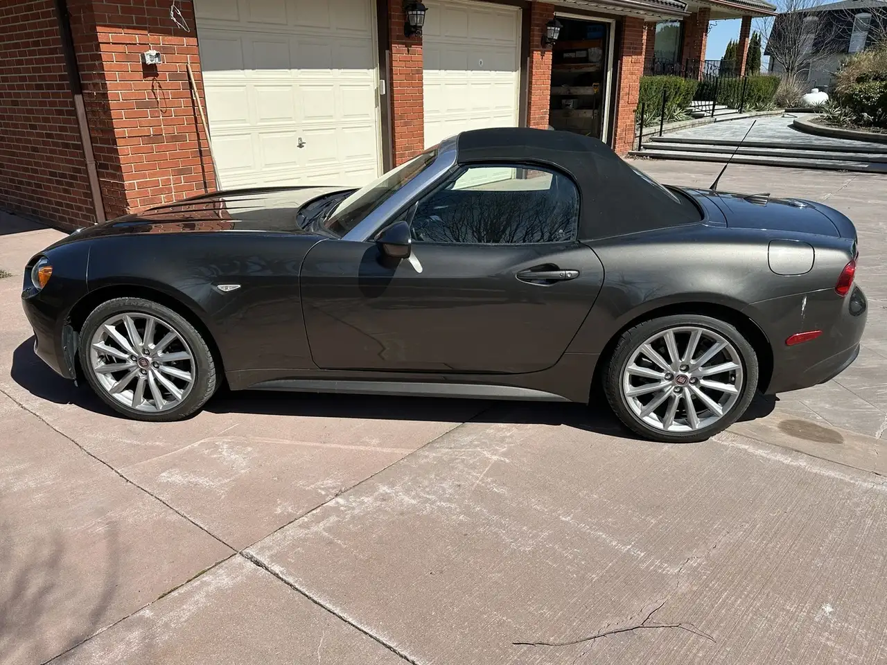 Fiat 124 Spider photo Fiat 124 Spider