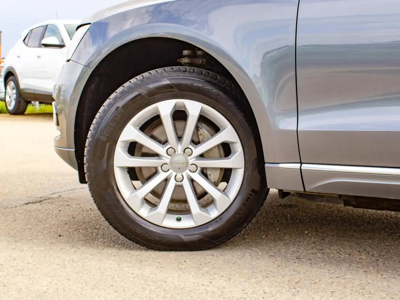 Audi Q5 снимка Audi Q5