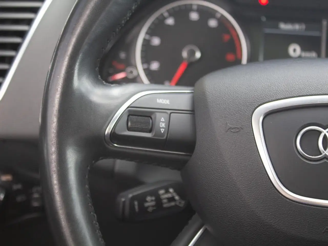 Audi Q5 снимка Audi Q5