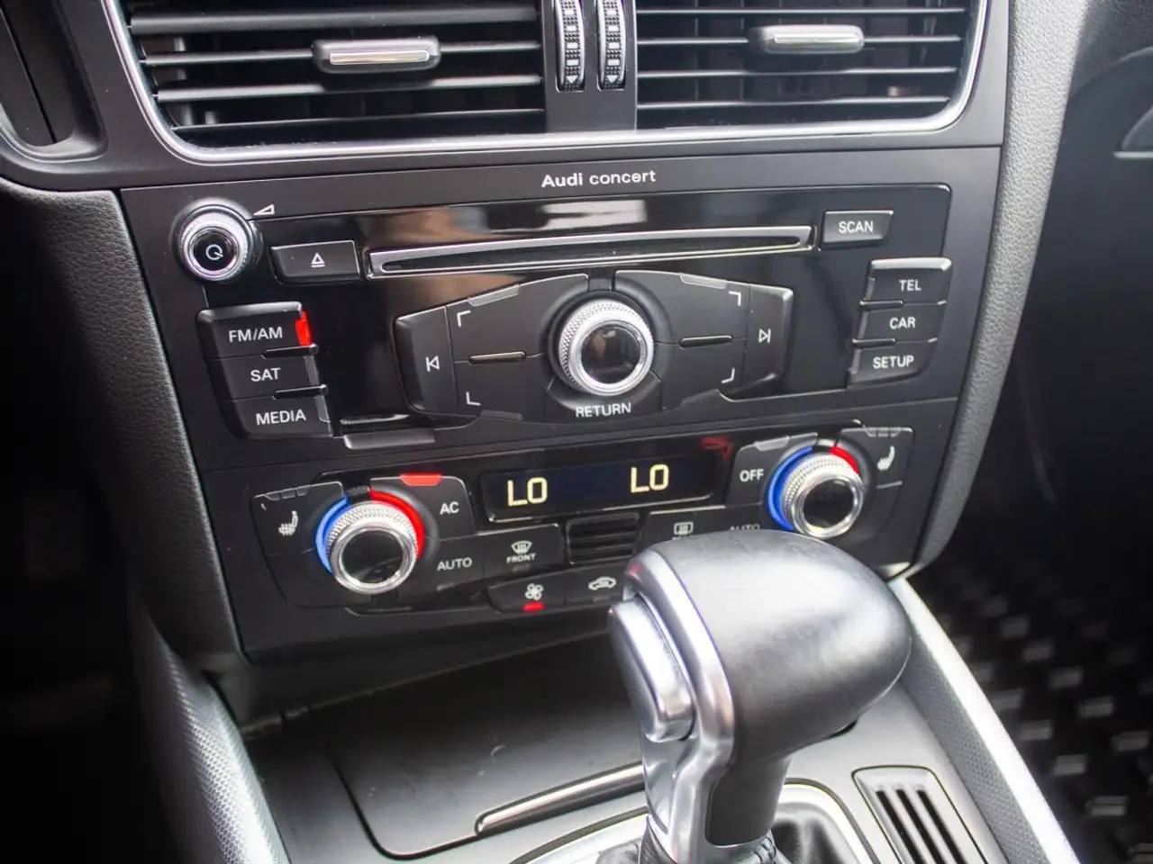 Audi Q5 снимка Audi Q5
