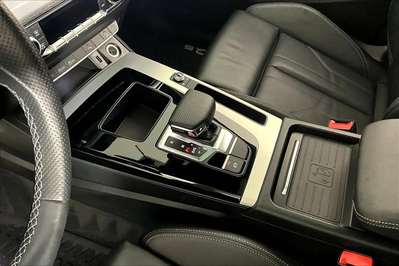 Audi Q5 снимка Audi Q5