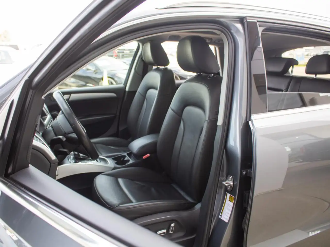 Audi Q5 снимка Audi Q5