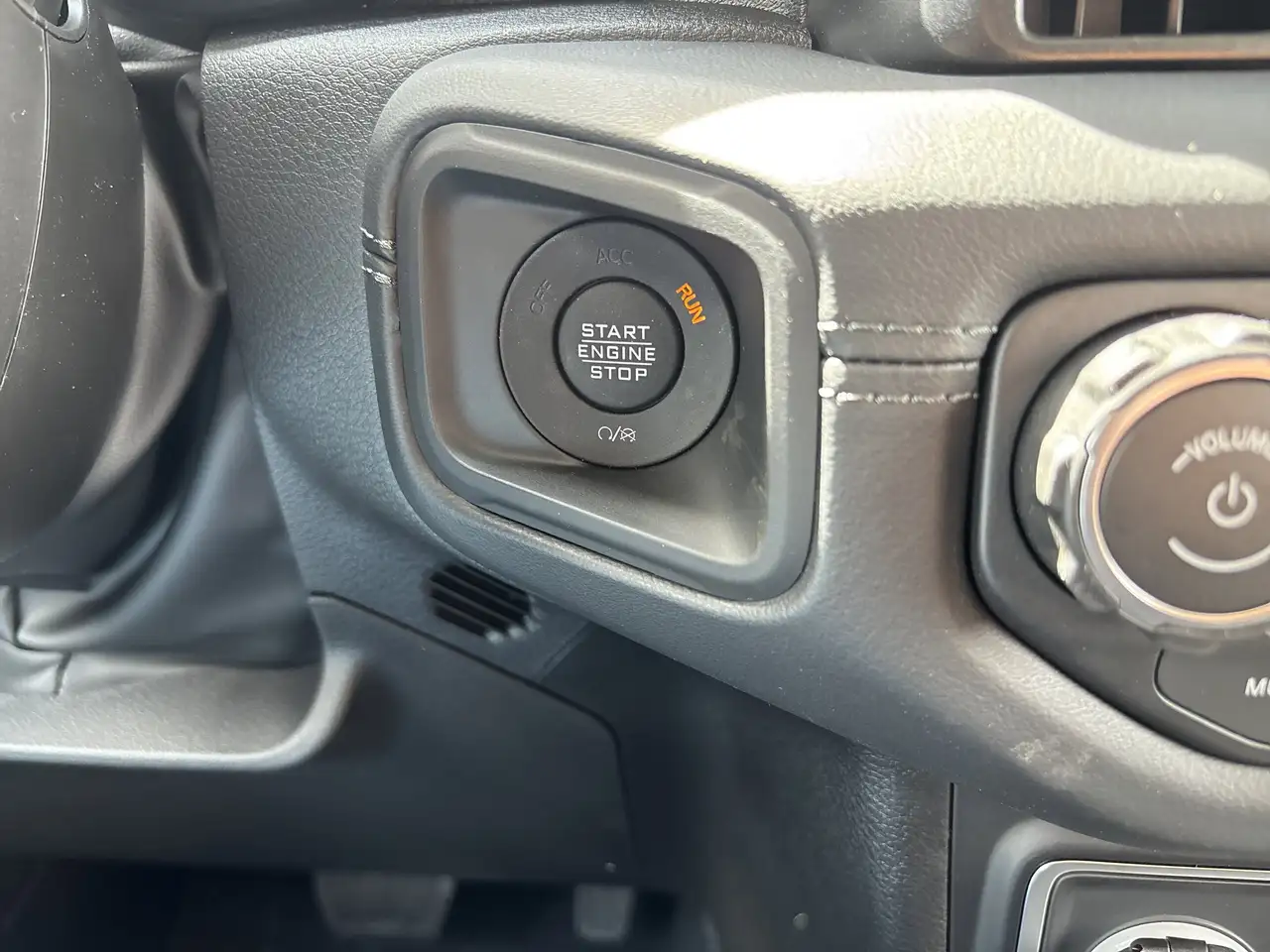 Jeep Wrangler photo Jeep Wrangler