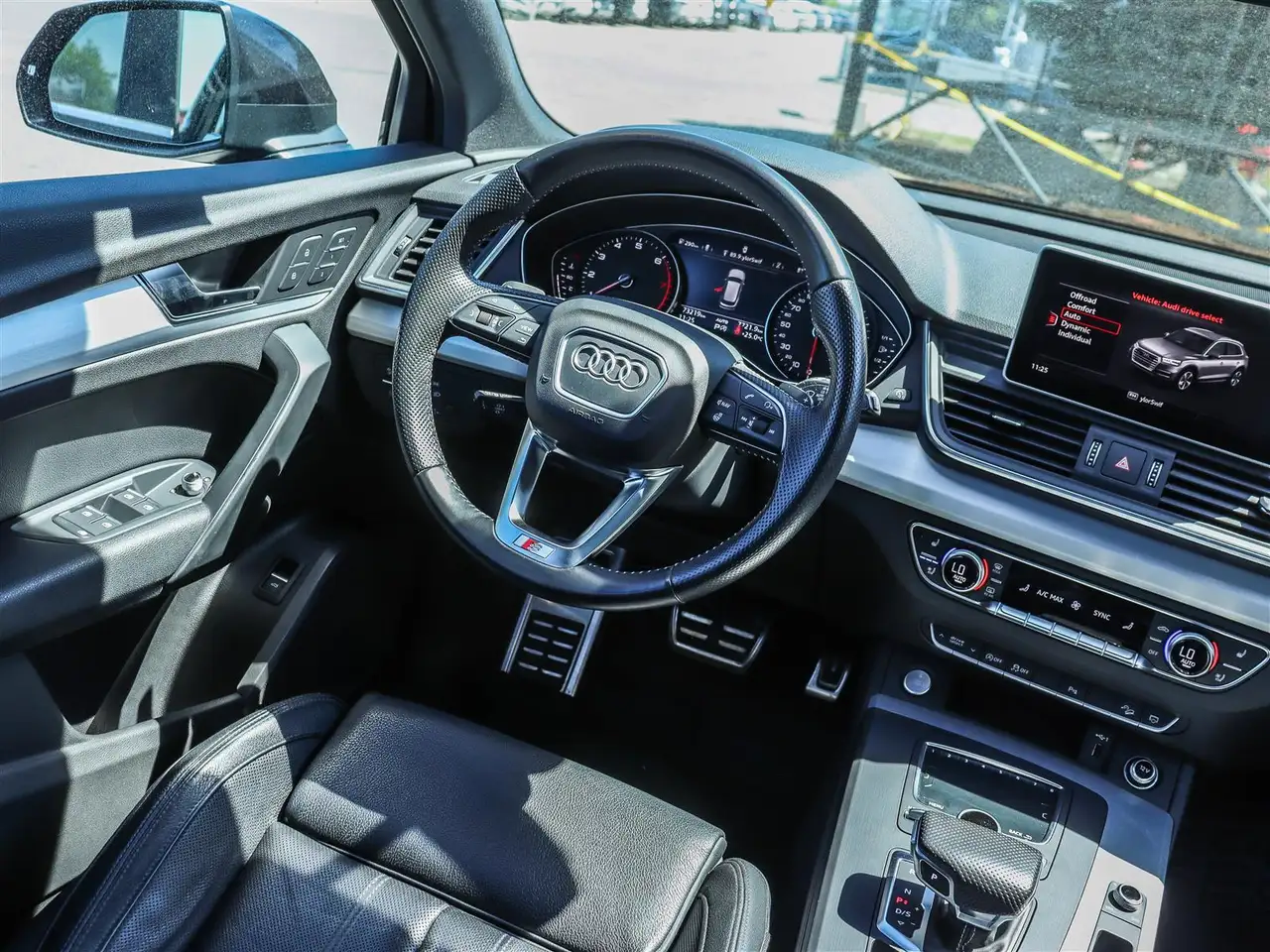 Audi Q5 снимка Audi Q5