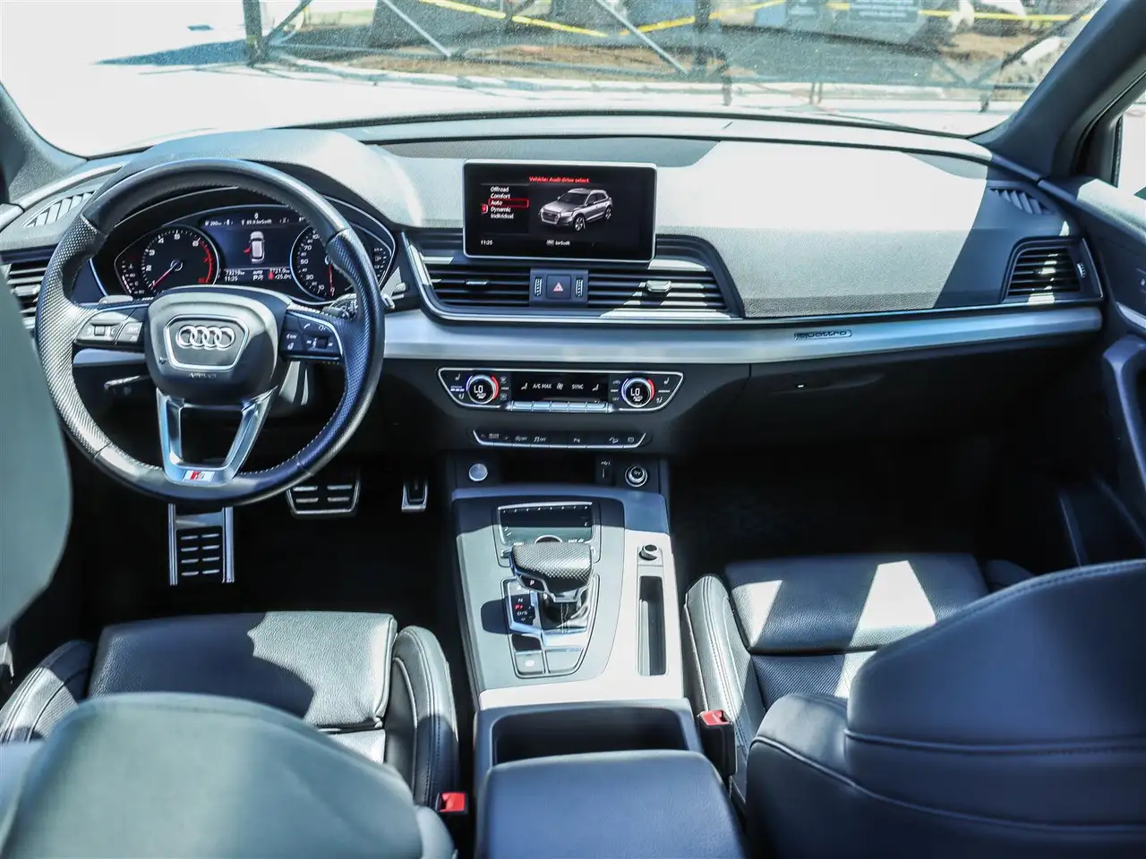 Audi Q5 снимка Audi Q5