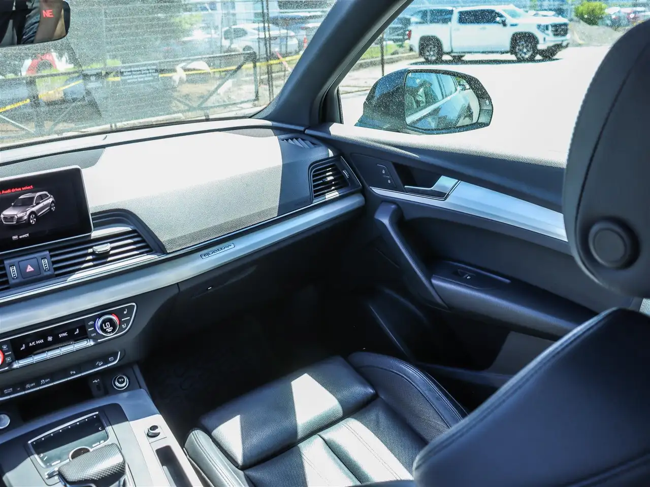 Audi Q5 снимка Audi Q5