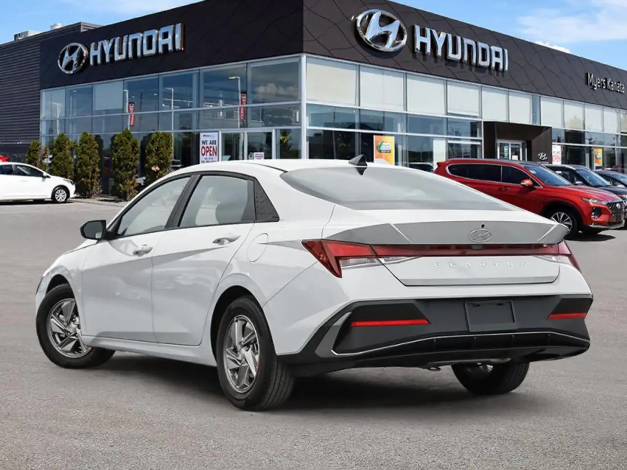 Hyundai ELANTRA fotografie Hyundai ELANTRA