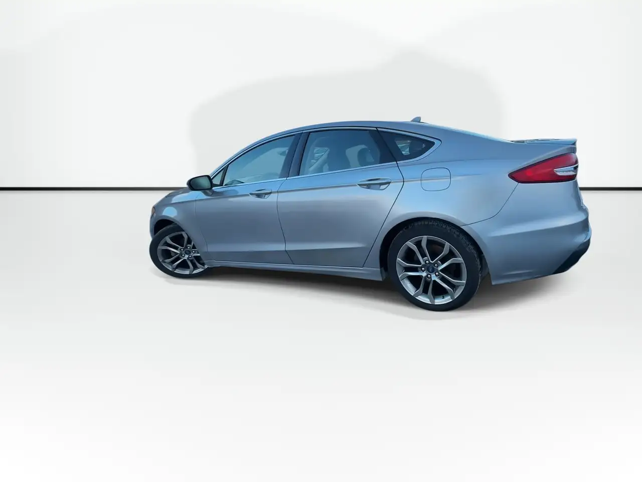 Ford Fusion Hybrid photo Ford Fusion Hybrid