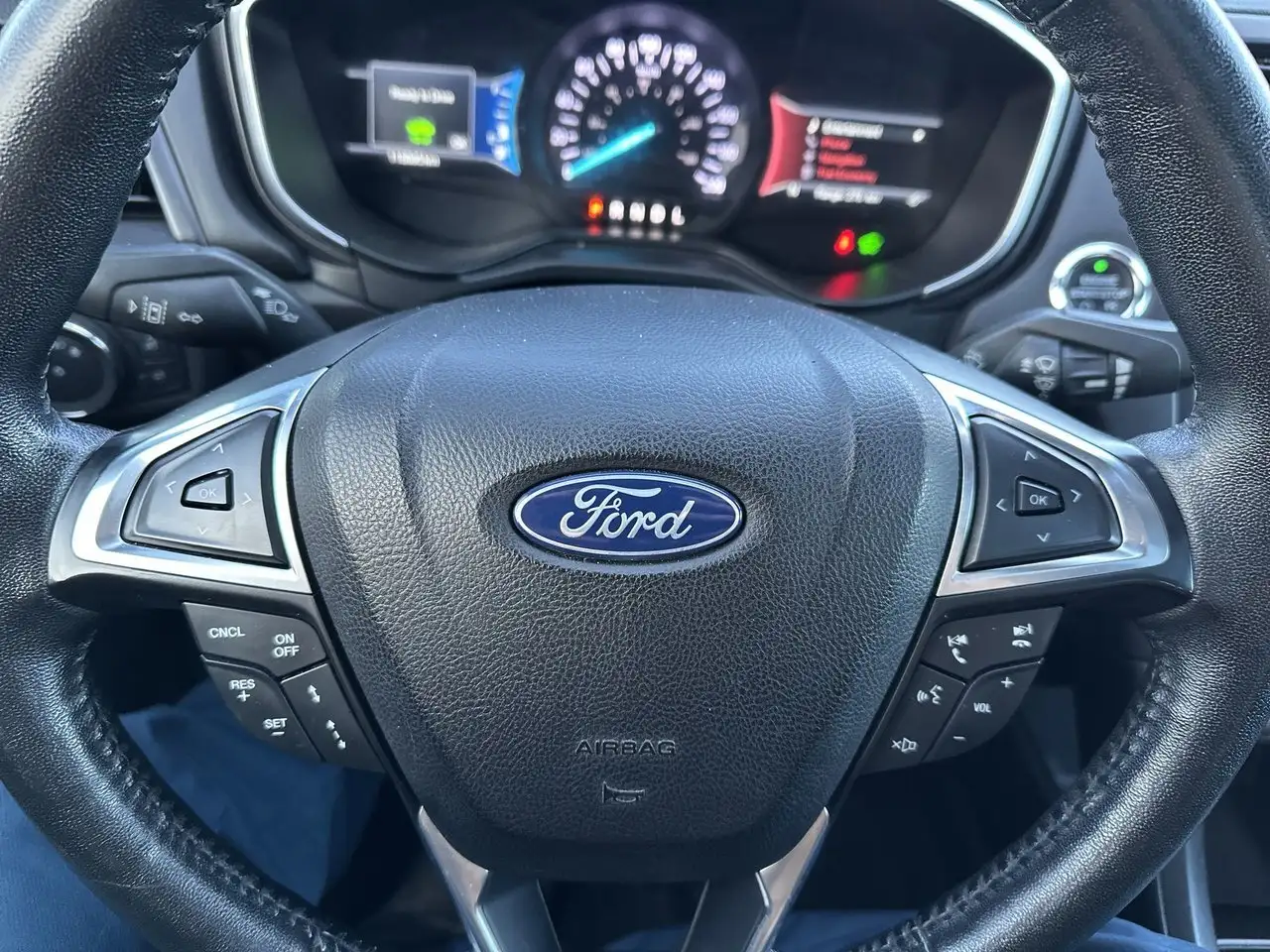 Ford Fusion Hybrid photo Ford Fusion Hybrid