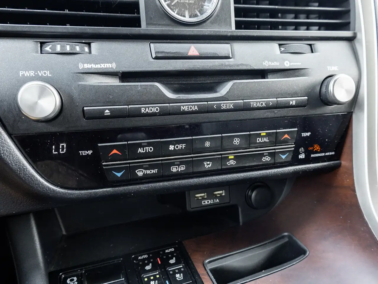 Lexus RX снимка Lexus RX