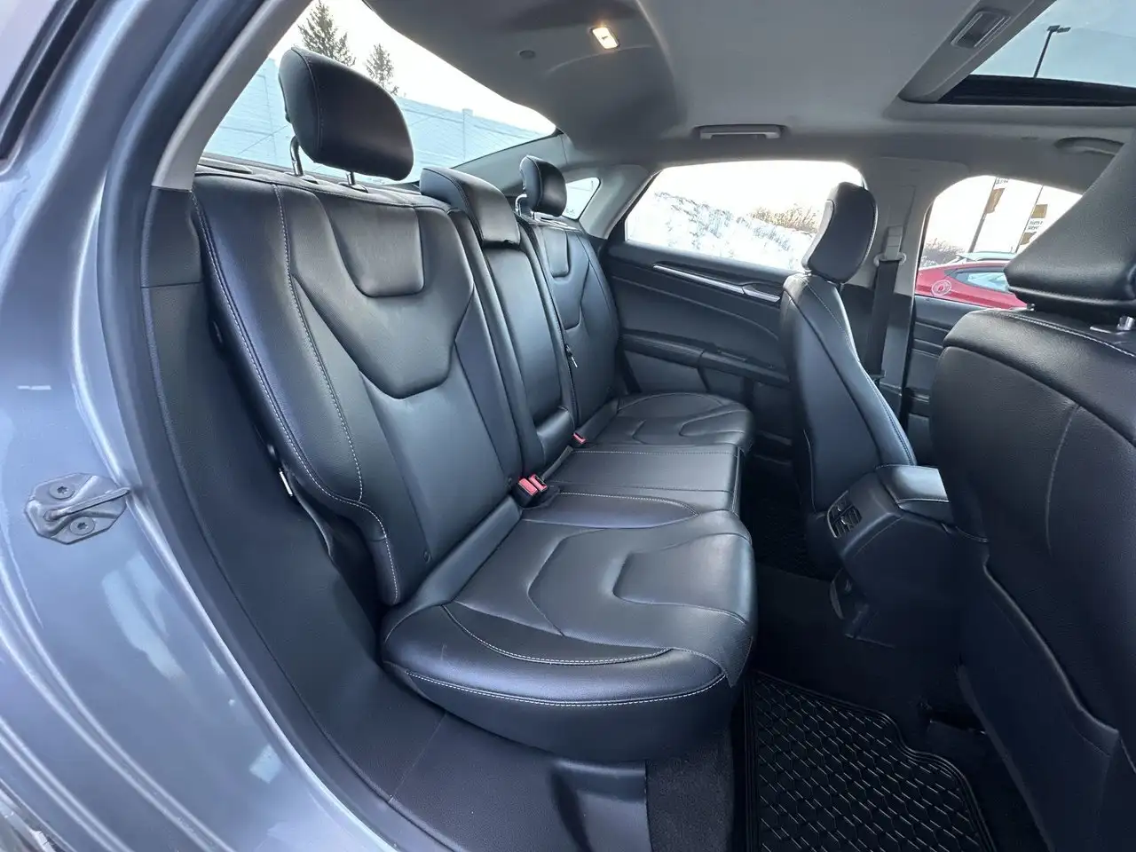 Ford Fusion Hybrid photo Ford Fusion Hybrid