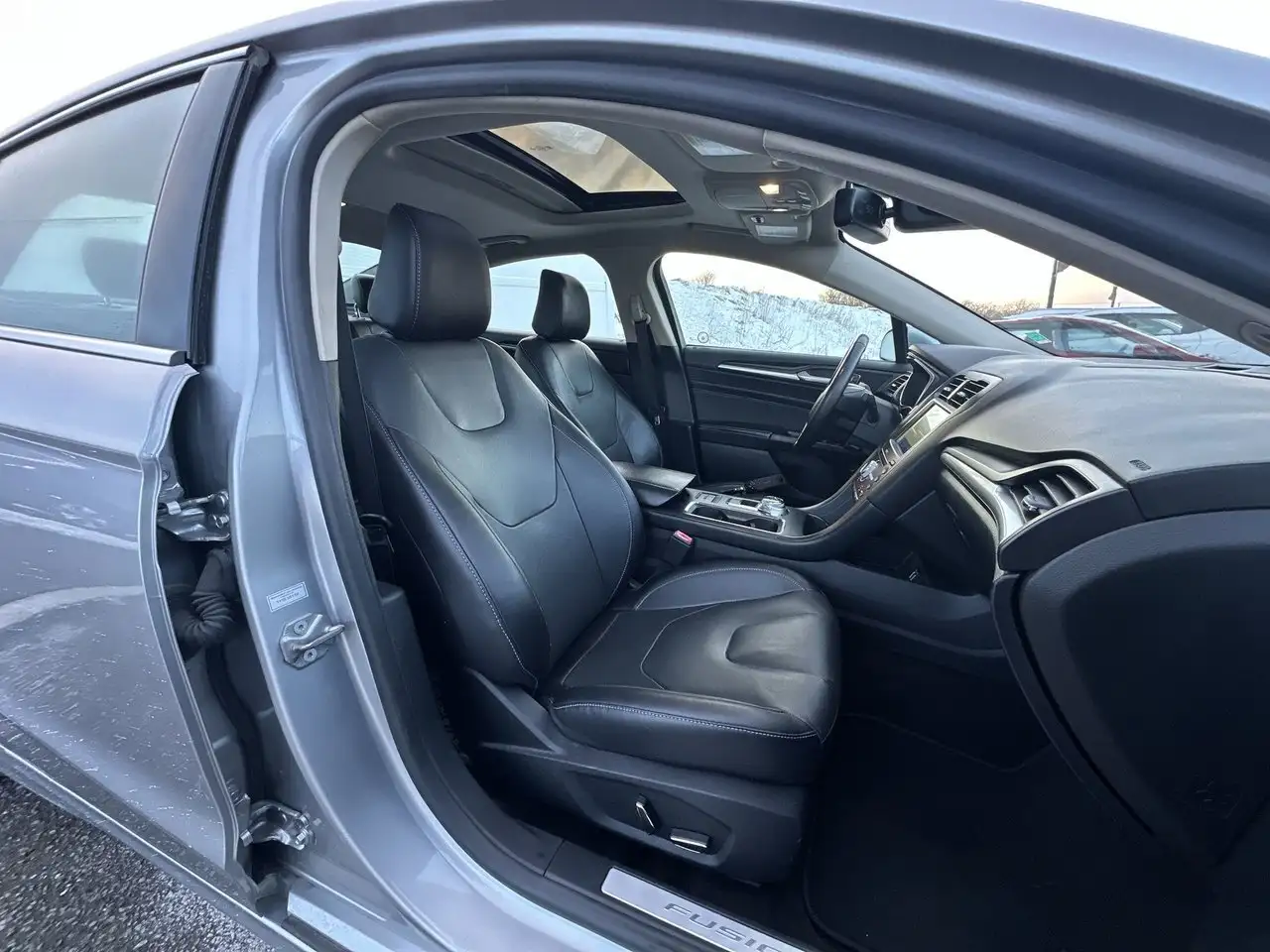 Ford Fusion Hybrid photo Ford Fusion Hybrid