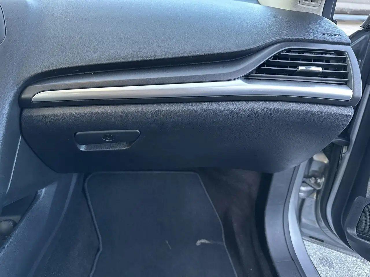 Ford Fusion Hybrid photo Ford Fusion Hybrid