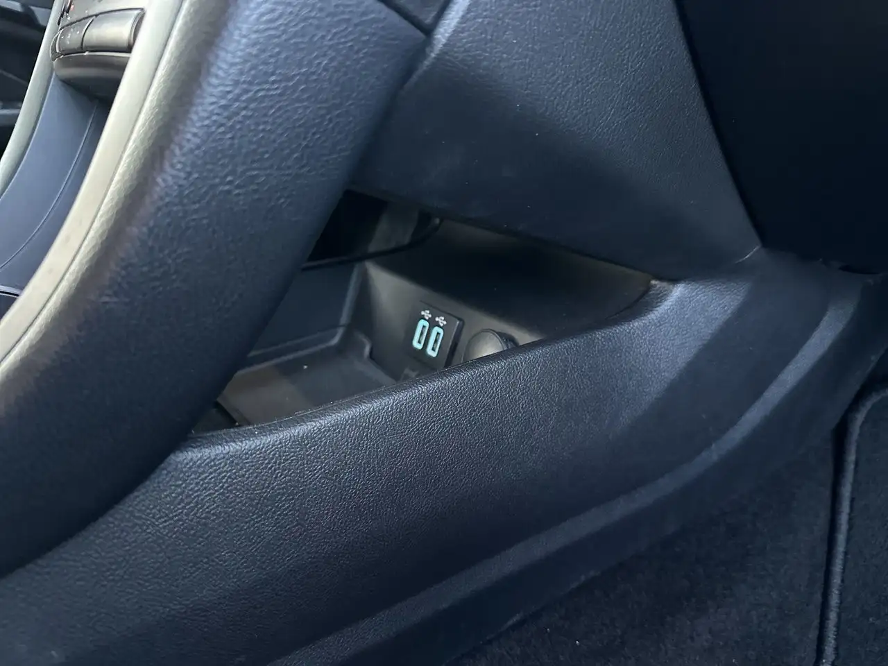 Ford Fusion Hybrid photo Ford Fusion Hybrid