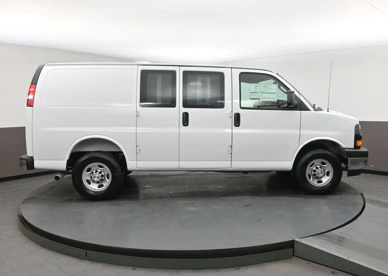 Chevrolet Express 2500 снимка Chevrolet Express 2500