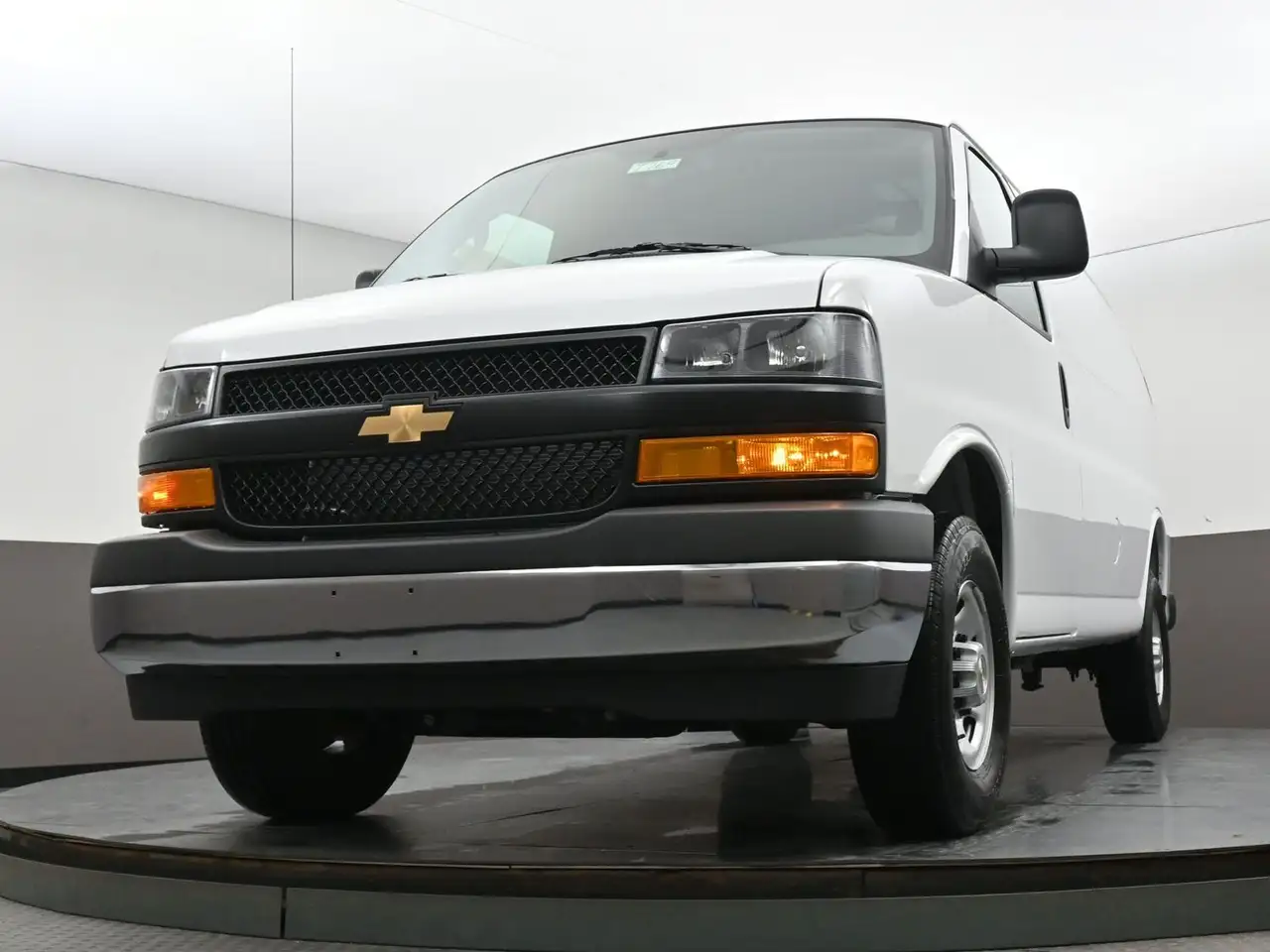 Chevrolet Express 2500 снимка Chevrolet Express 2500