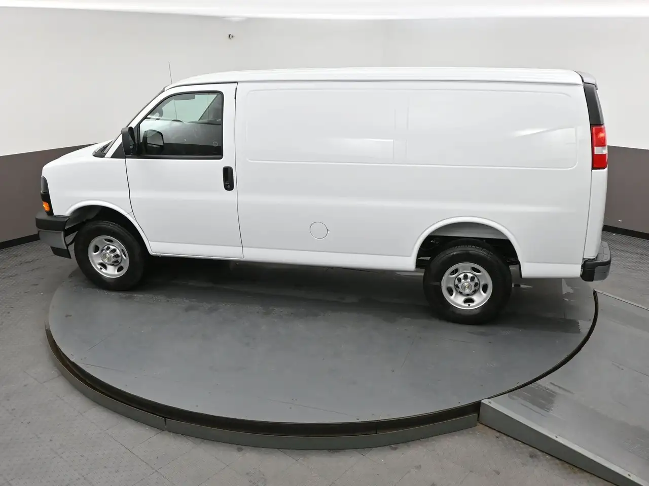 Chevrolet Express 2500 снимка Chevrolet Express 2500