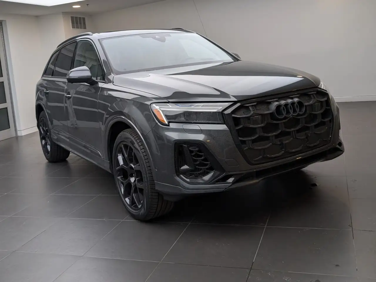 2026 Audi Q7 снимка 2026 Audi Q7