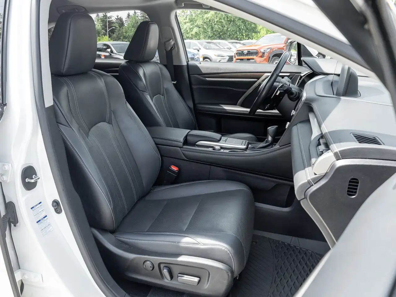 Lexus RX снимка Lexus RX