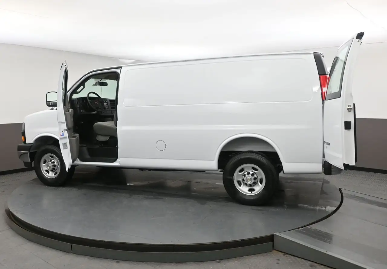 Chevrolet Express 2500 снимка Chevrolet Express 2500