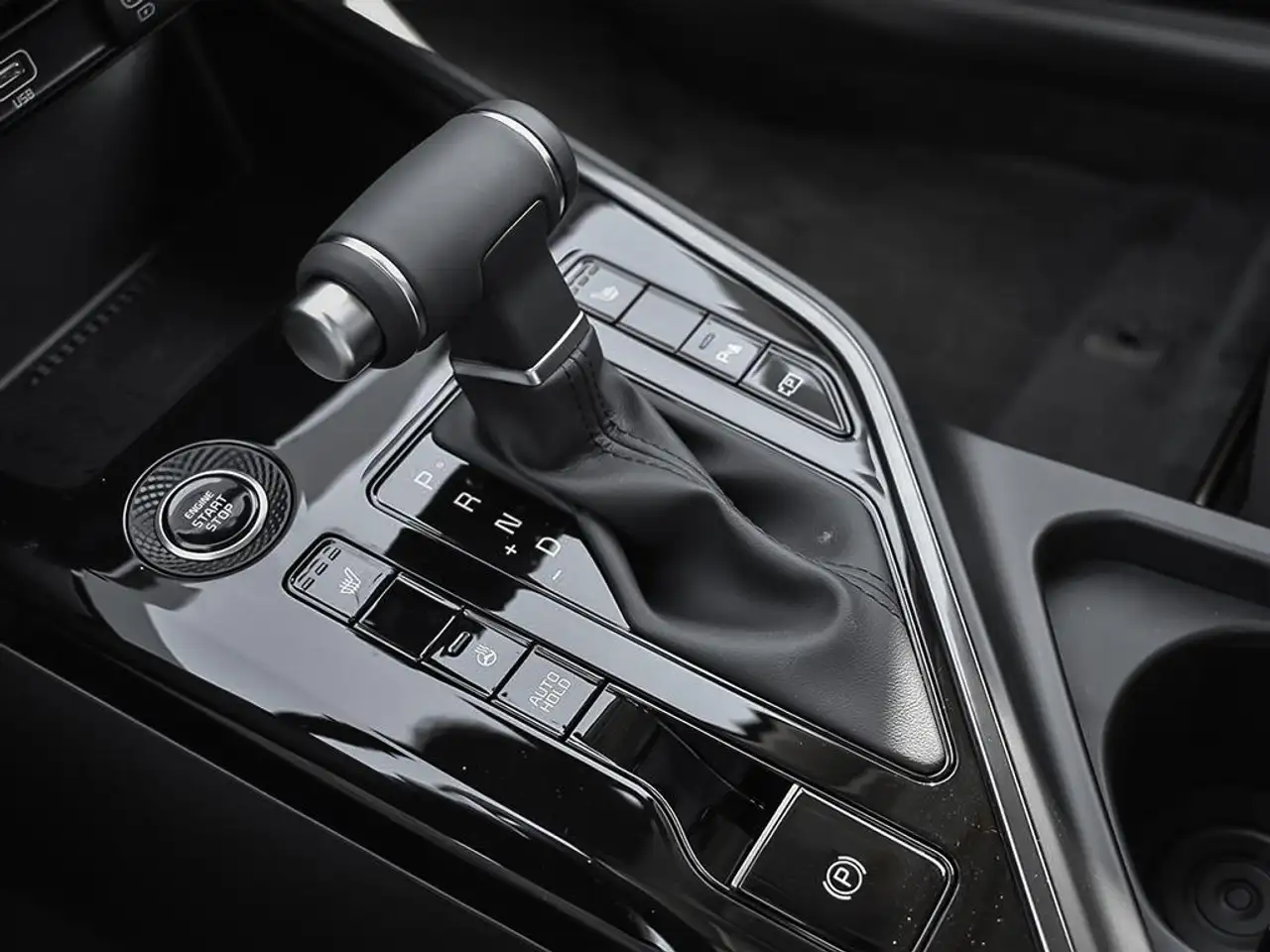 Kia Niro снимка Kia Niro