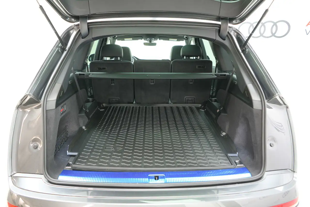 Audi Q7 снимка Audi Q7