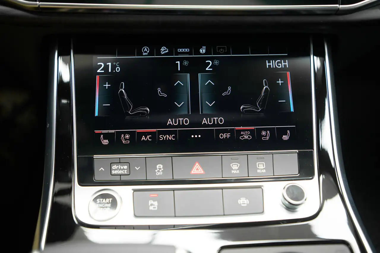 Audi Q7 снимка Audi Q7