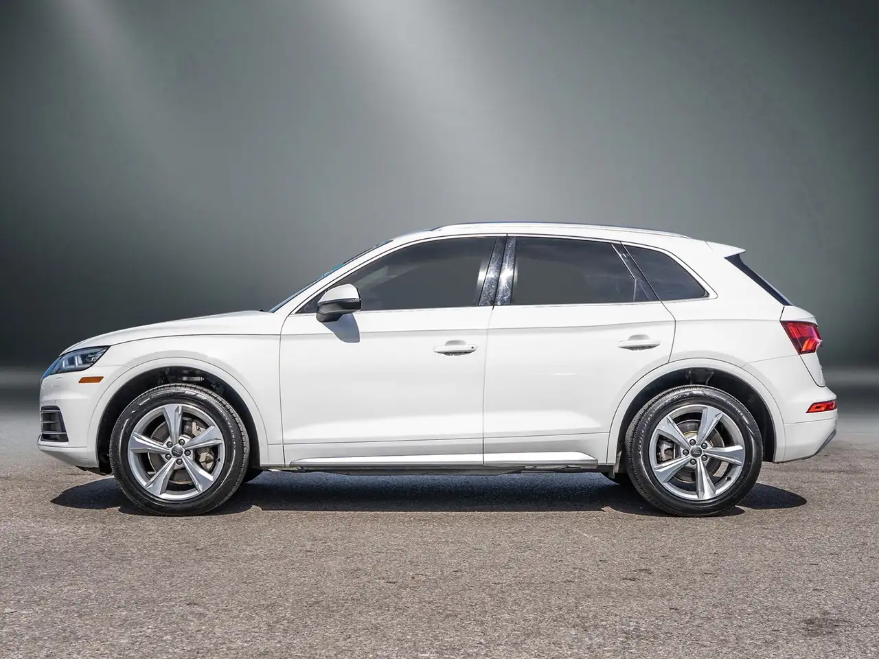 Audi Q5 снимка Audi Q5