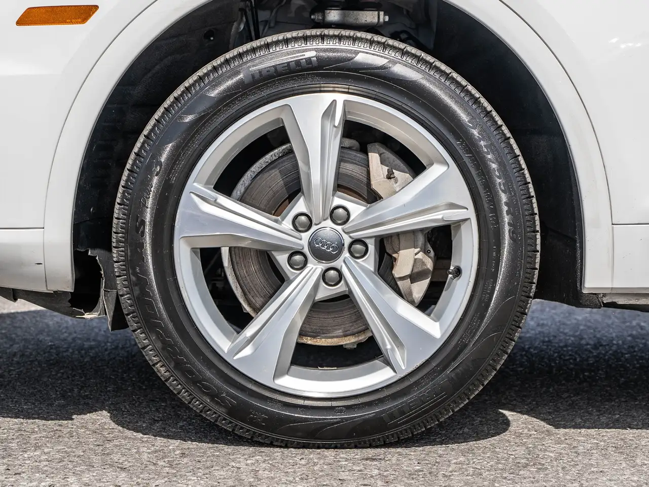 Audi Q5 снимка Audi Q5