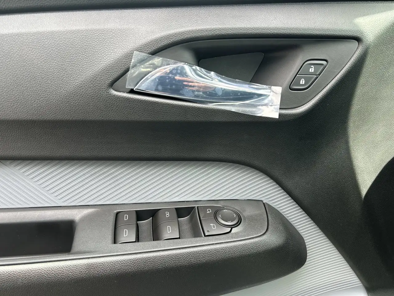 Chevrolet Bolt снимка Chevrolet Bolt