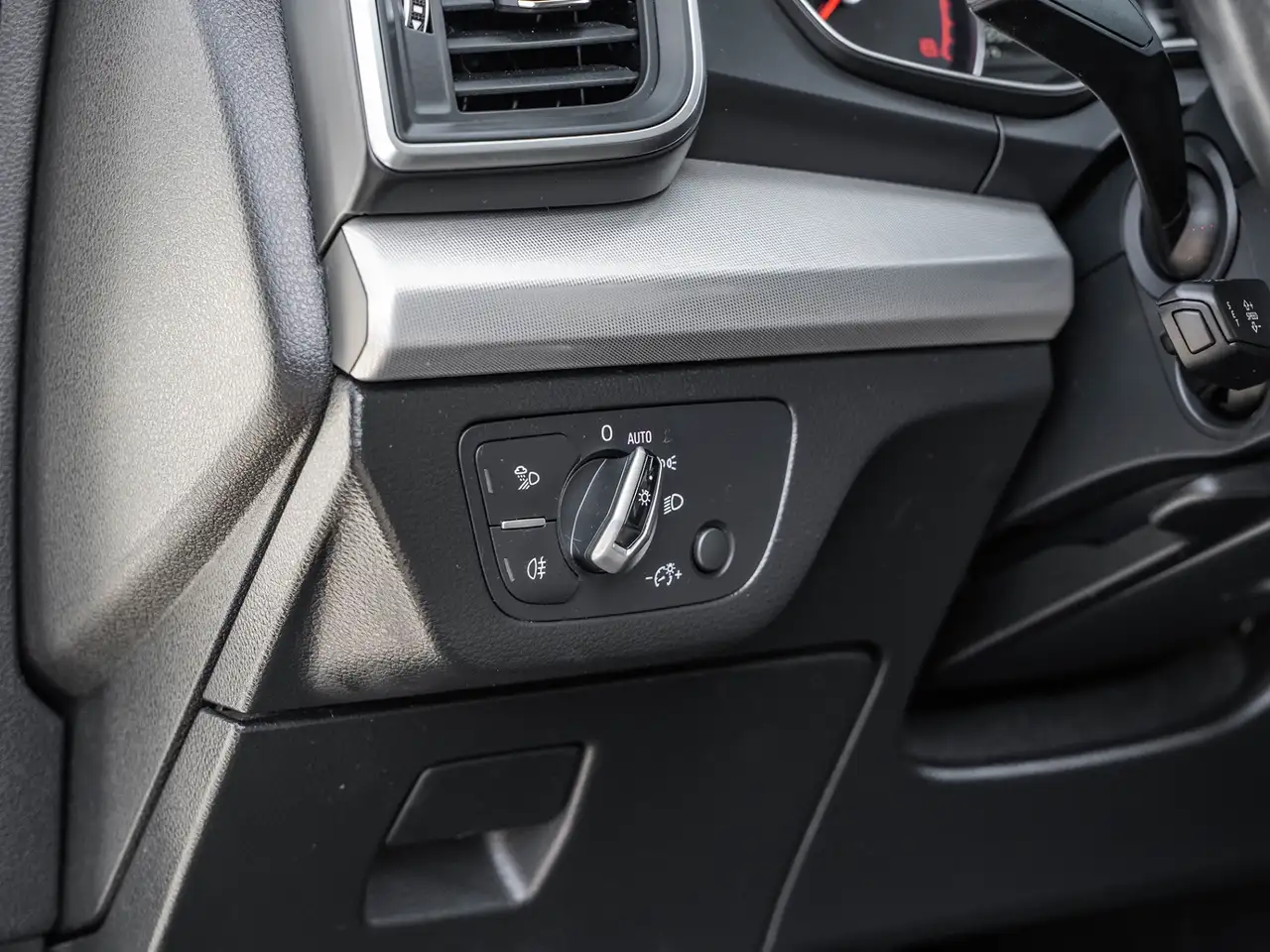Audi Q5 снимка Audi Q5