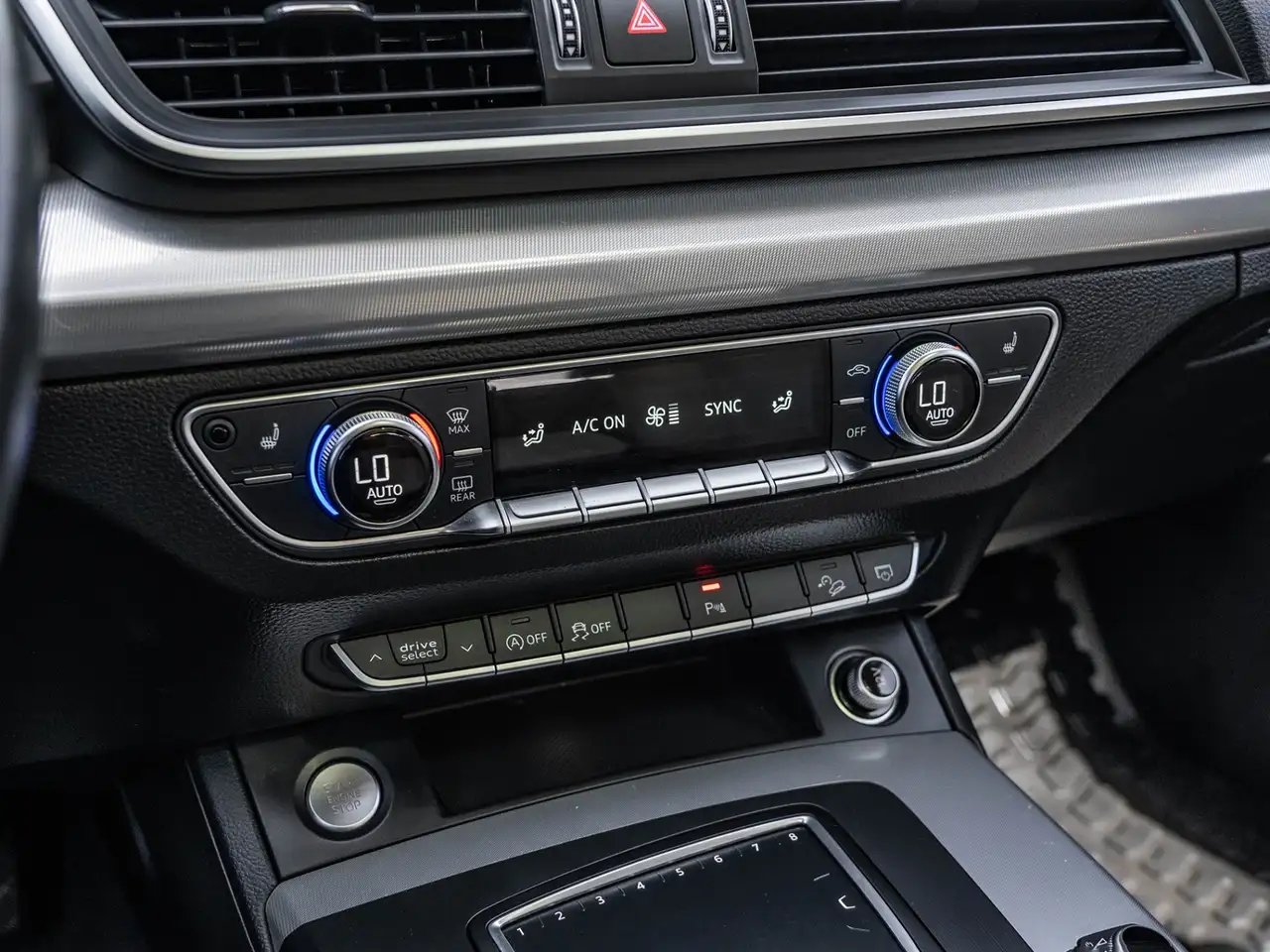 Audi Q5 снимка Audi Q5