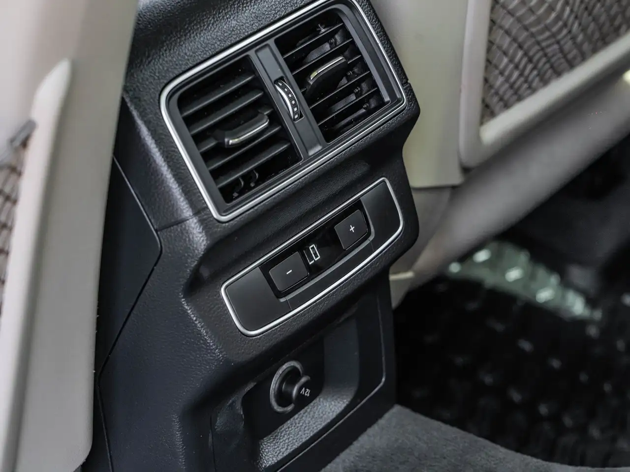 Audi Q5 снимка Audi Q5
