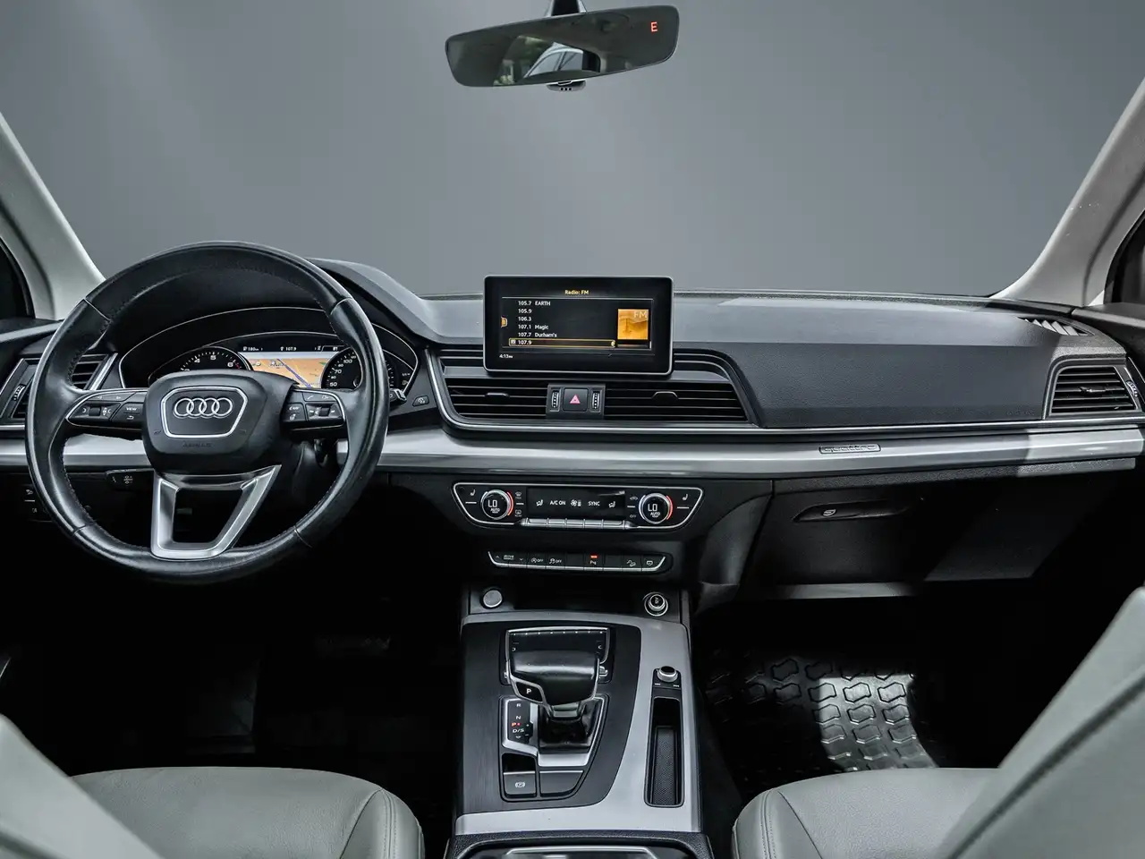 Audi Q5 снимка Audi Q5