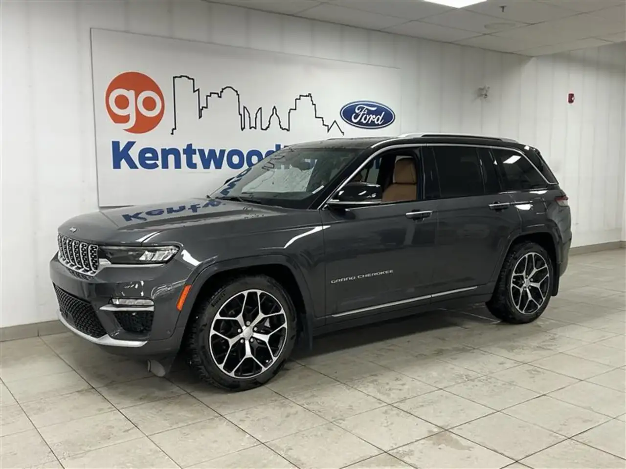 Jeep Grand Cherokee снимка Jeep Grand Cherokee