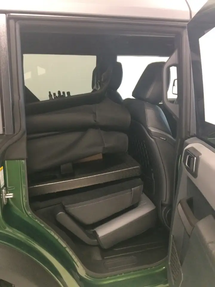 Ford Bronco photo Ford Bronco