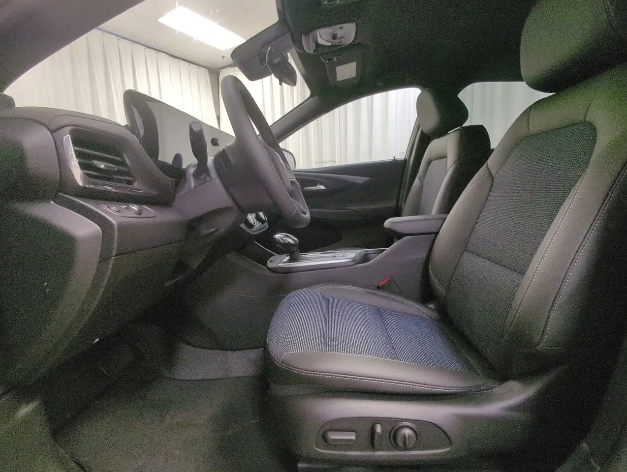 Buick Envista photo Buick Envista