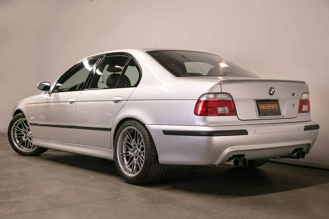 BMW 5 Series fotografie BMW 5 Series
